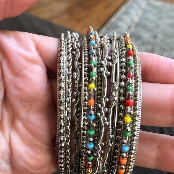 Silver and‎ beaded bangles - Picture 3 of 3
